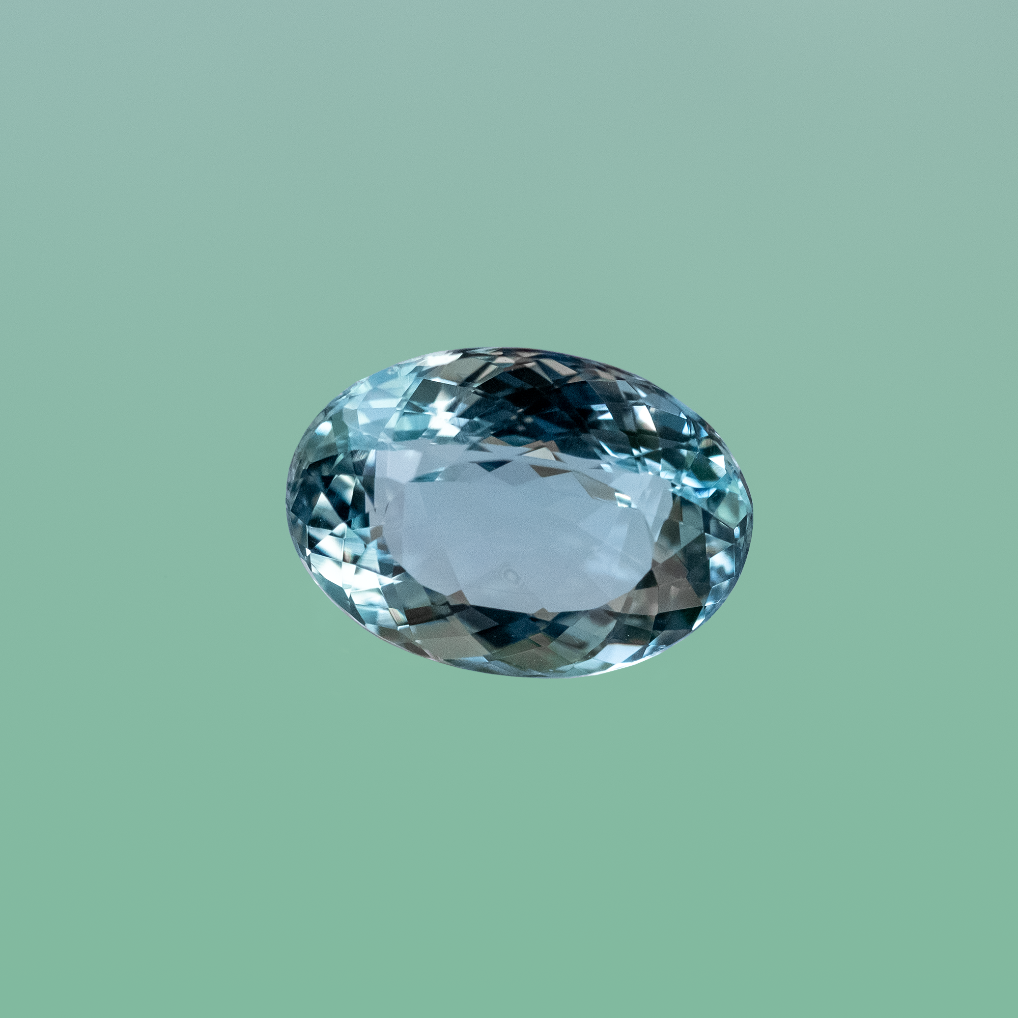 Aquamarin 13,37 ct.